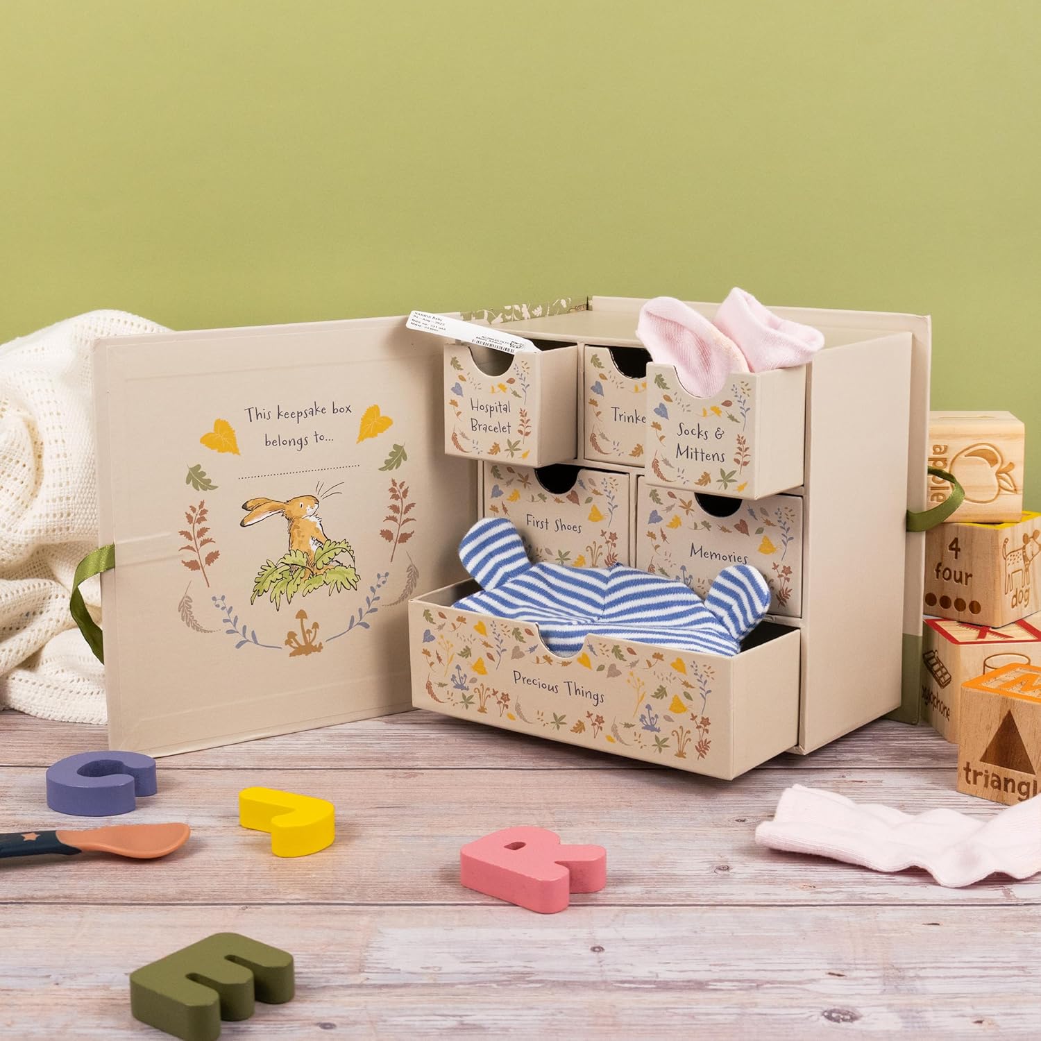 Guess How Much I Love You Baby Keepsake Box – Free Animated Card | EasyWish